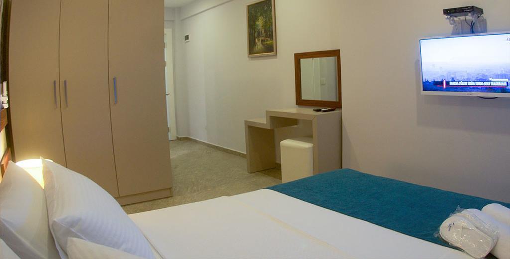 Blue Marin Hotel Битез Экстерьер фото
