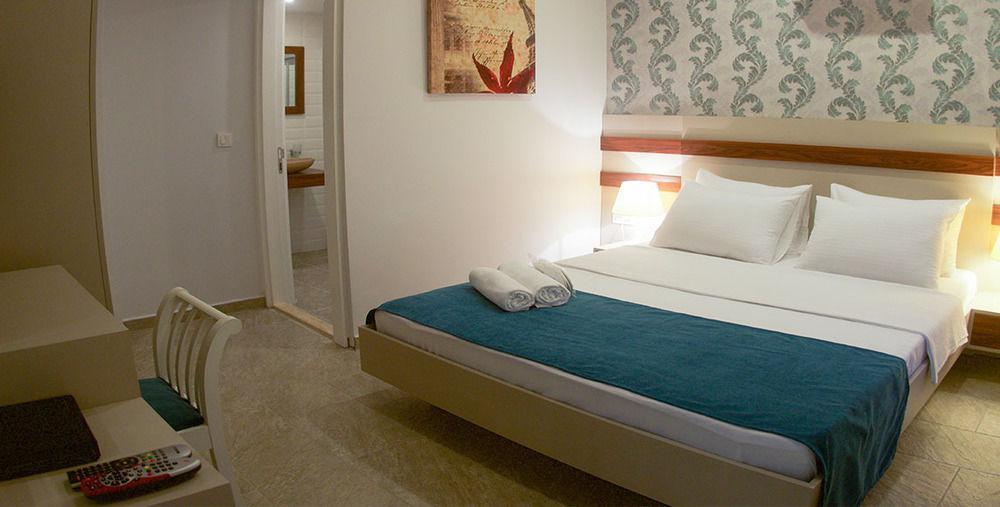 Blue Marin Hotel Битез Экстерьер фото