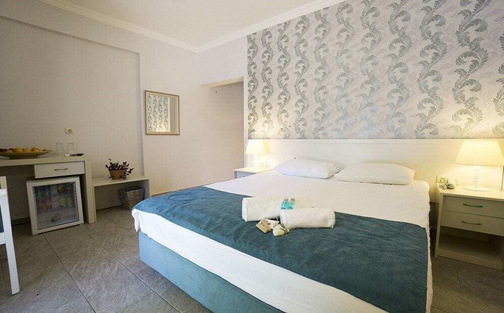 Blue Marin Hotel Битез Экстерьер фото